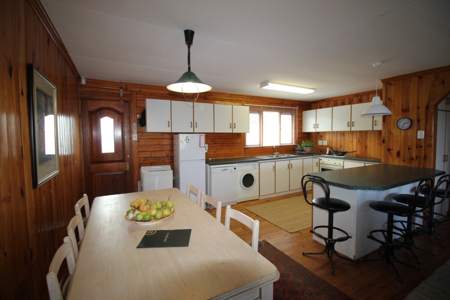 To Let 3 Bedroom Property for Rent in Kleinmond Western Cape